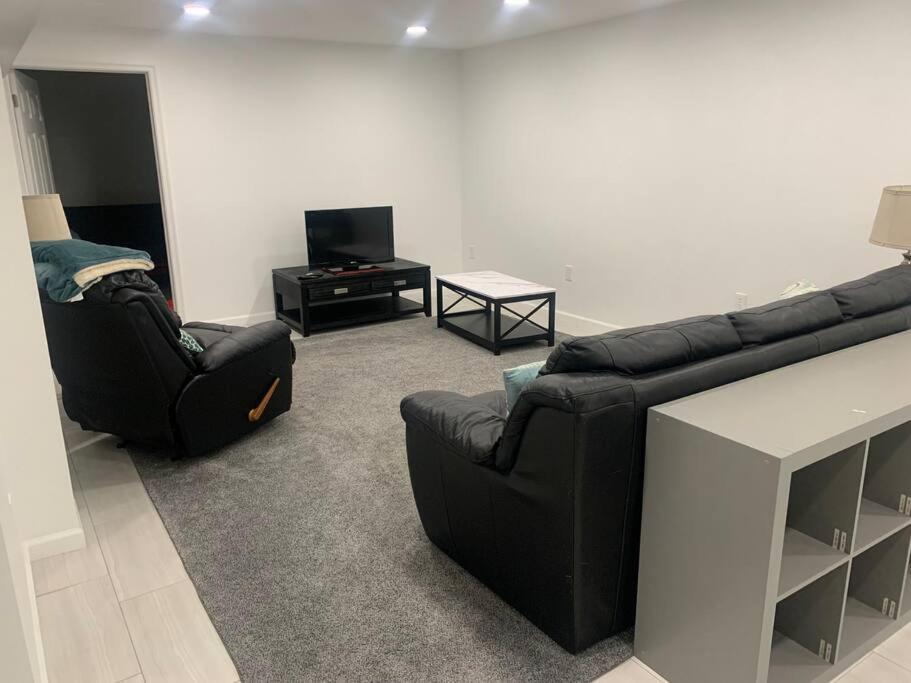 2 Bedroom Apartment- Close To Hershey Park, Hollywood Casino And Downtown 哈里斯堡 外观 照片